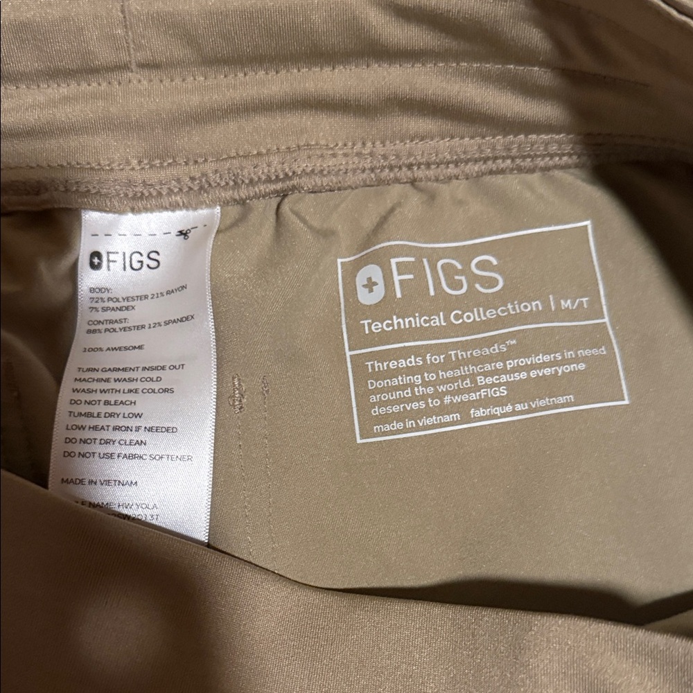 Figs Olive-Taupe Scrub Top & Drawstring Pants - Picture 3 of 5